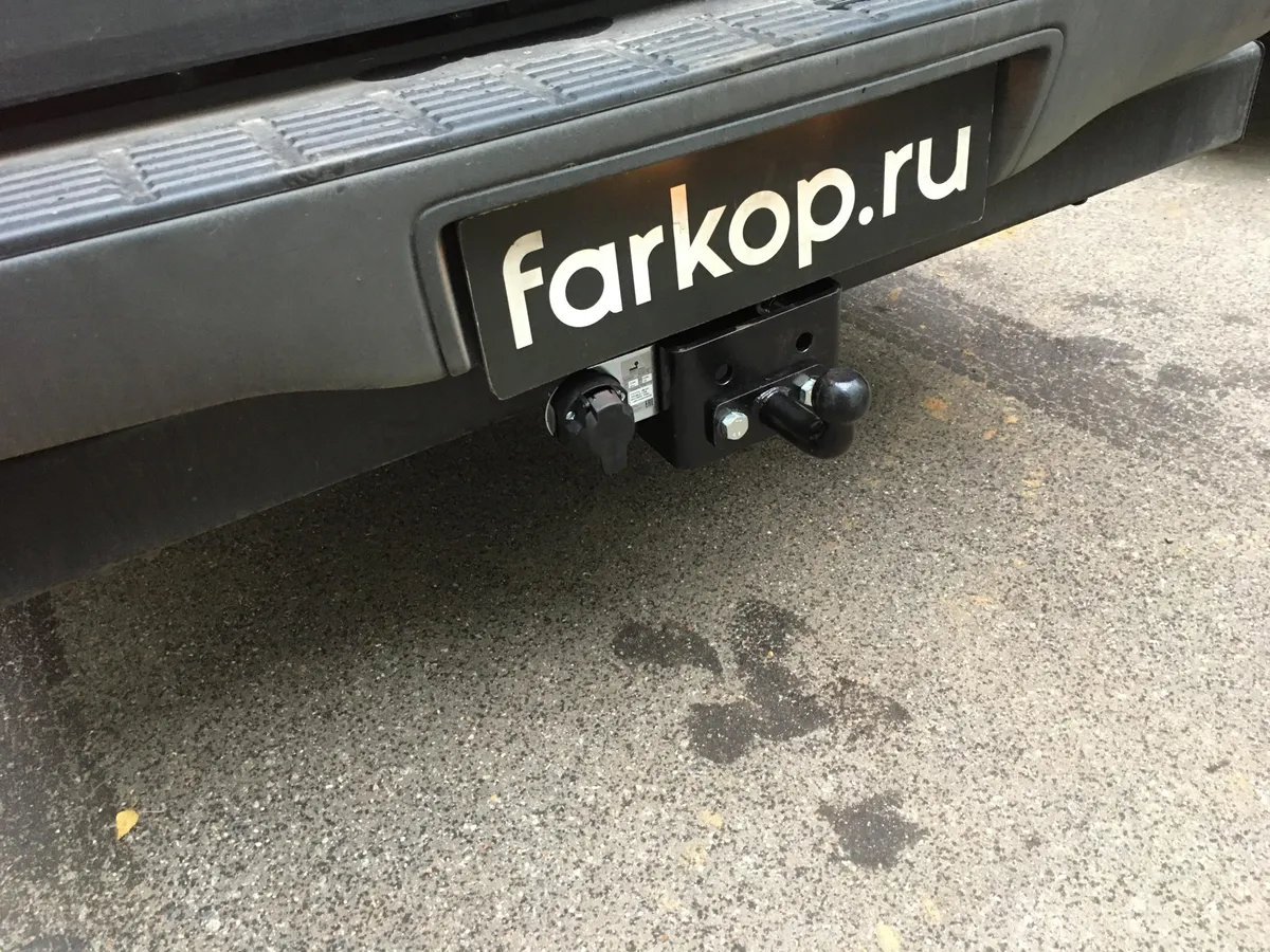 Фаркоп Лидер Плюс для Toyota Hilux 2010-2015 T114-FC в Киров Фаркоп Лидер Плюс для Toyota Hilux 2010-2015 T114-FC в Киров