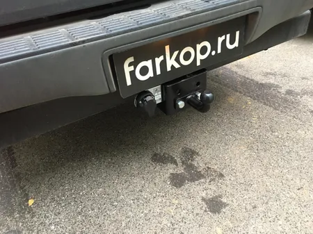 Фаркоп Лидер Плюс для Toyota Hilux 2010-2015 T114-FC в Киров