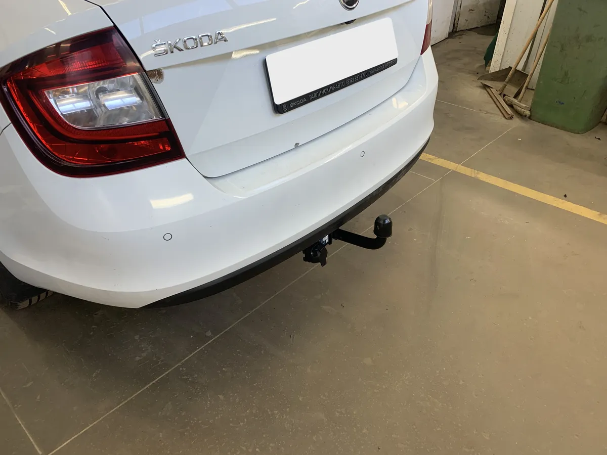 Фаркоп Berg для Skoda Rapid 2014-2020 F.5112.001 в Киров