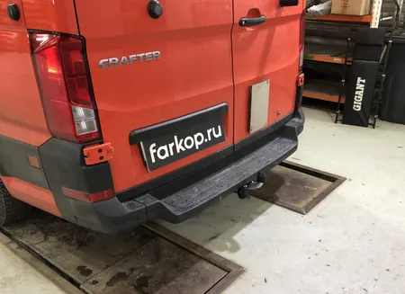 Фаркоп Galia для Volkswagen Crafter 2017-, (для а/м со ступенькой, одинарные колеса сзади)  V085A в Киров