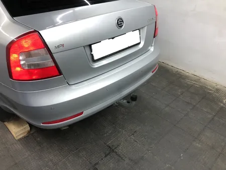Фаркоп Galia для Skoda Octavia (лифтбек, универсал, вкл. Scout) 2005-2013 S086C в Киров