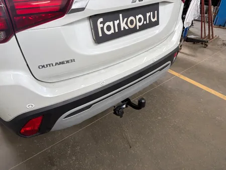 Фаркоп Berg для Mitsubishi Outlander 2012-2022 Арт. F.4013.001 F.4013.001 в Киров