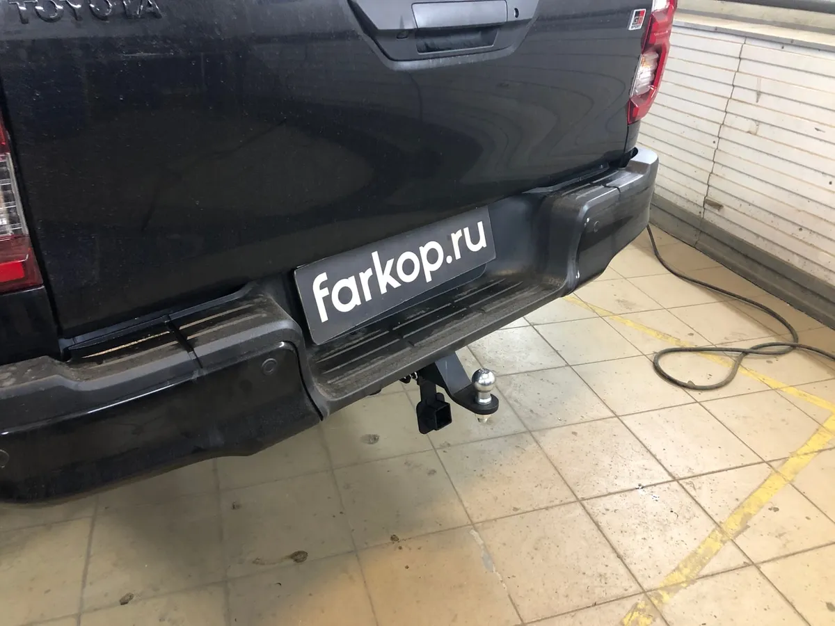 Фаркоп Лидер Плюс для Toyota Hilux (4WD) 2015- T121-E в Киров Фаркоп Лидер Плюс для Toyota Hilux (4WD) 2015- T121-E в Киров