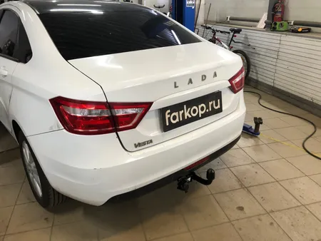 Фаркоп Berg для Lada Vesta (вкл. Cross) 2015-2022 Арт. F.6012.003 F.6012.003 в Киров
