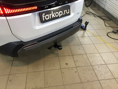 Фаркоп TowRus для Toyota RAV4 2025- 229420 в Киров