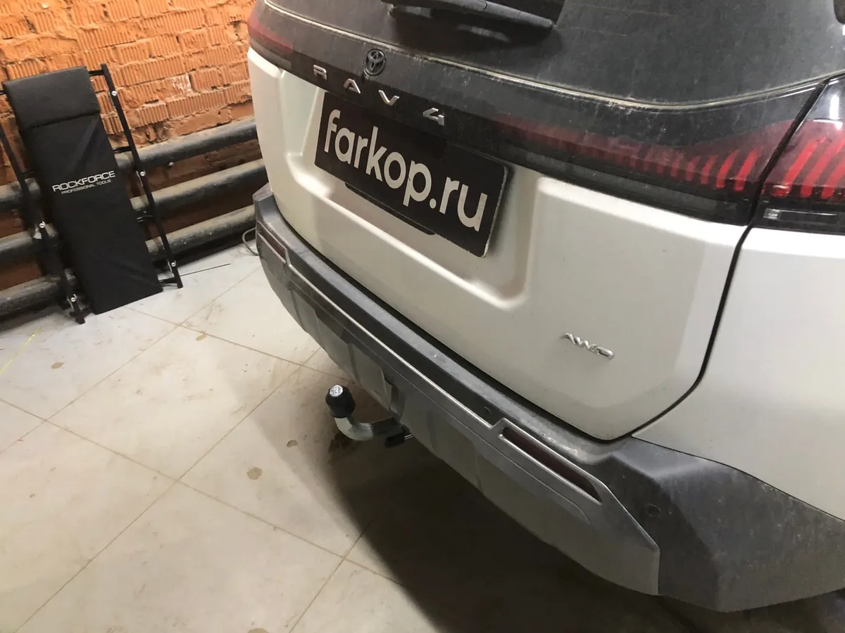 Фаркоп Galia для Toyota RAV4 2025- T072C в Киров
