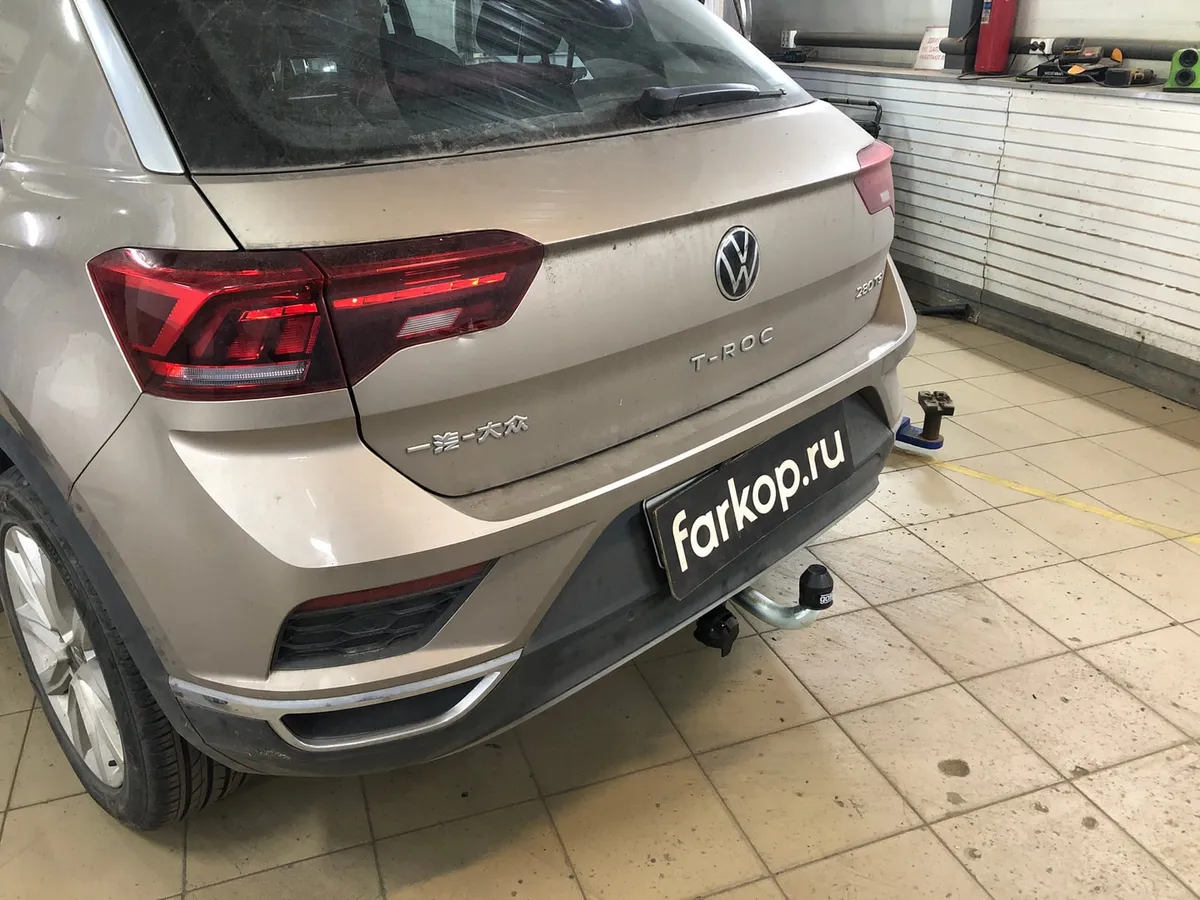 Фаркоп Galia для Volkswagen T-Roc 2018- S105A в Киров